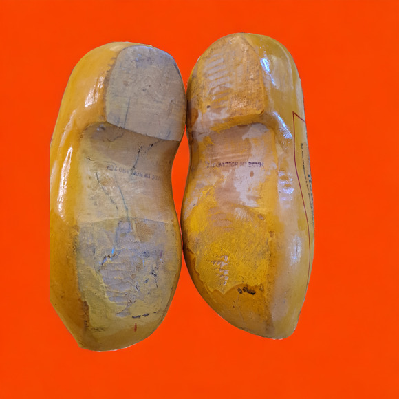 Heineken Holland Beer Wooden Clogs with Heineken Man - Picture 5 of 8